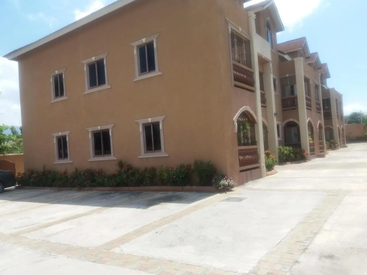 شقة Kingston 10 Central Rest Spot